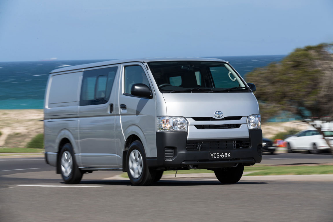 Toyota hiace синий